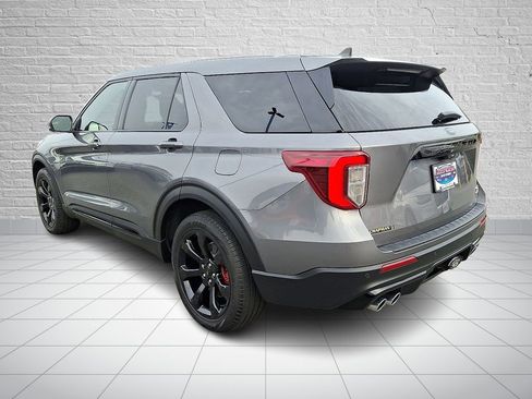 Used 2022 Ford Explorer ST w/ Equipment Group 401A image 8