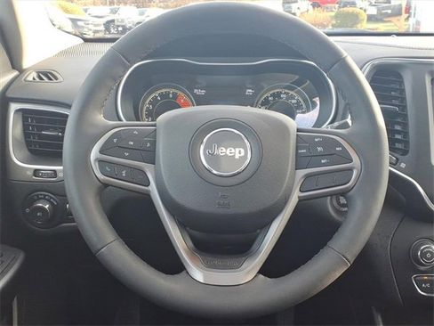 Certified 2022 Jeep Cherokee Latitude Lux w/ Sun & Sound Group image 23