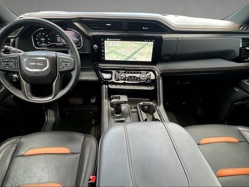 Used 2023 GMC Sierra 1500 AT4 w/ Technology Package AWD/4WD image 14