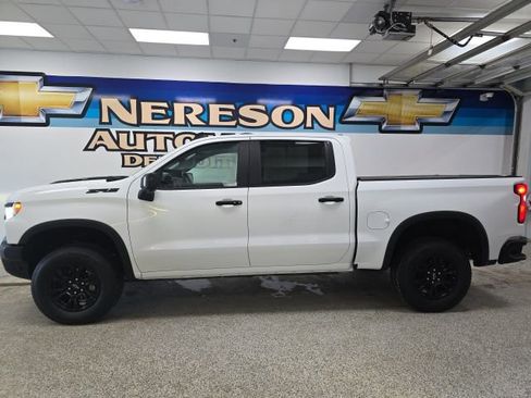 Used 2025 Chevrolet Silverado 1500 ZR2 w/ Technology Package image 4