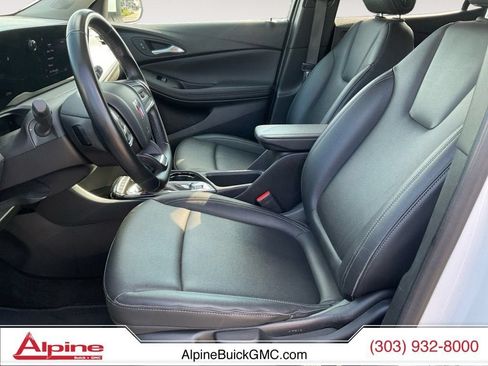 Used 2024 Buick Encore GX Sport Touring AWD/4WD image 9