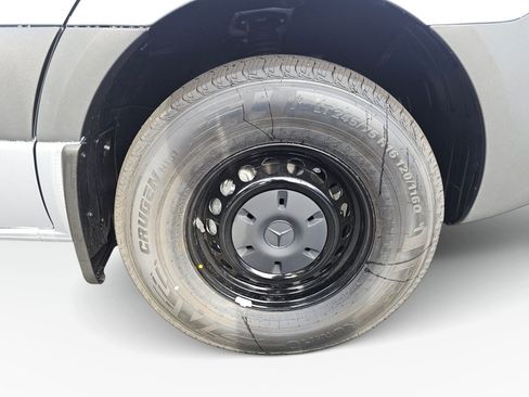 New 2025 Mercedes-Benz Sprinter 2500 image 9