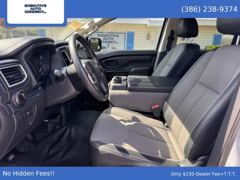 Used 2017 Nissan Titan S image 18