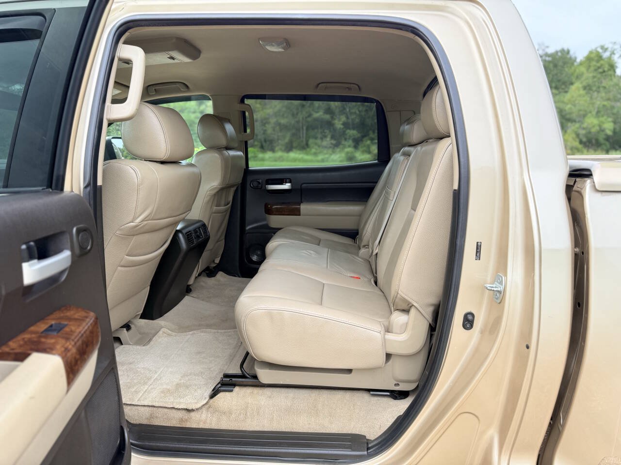 Used 2010 Toyota Tundra Limited RWD image 16