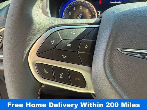 New 2026 Chrysler Pacifica Pinnacle image 18