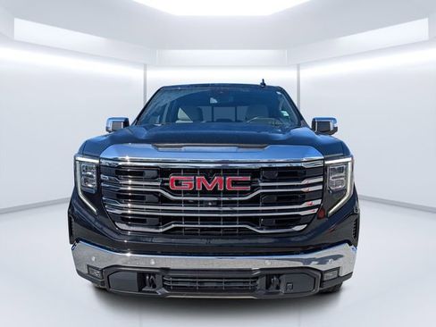 Used 2022 GMC Sierra 1500 SLT w/ SLT Premium Plus Package image 8