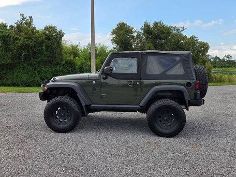 Used 2015 Jeep Wrangler Sport AWD/4WD image 2