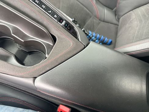 Used 2023 Chevrolet Corvette Stingray Premium Conv w/ Z51 Performance Package image 20