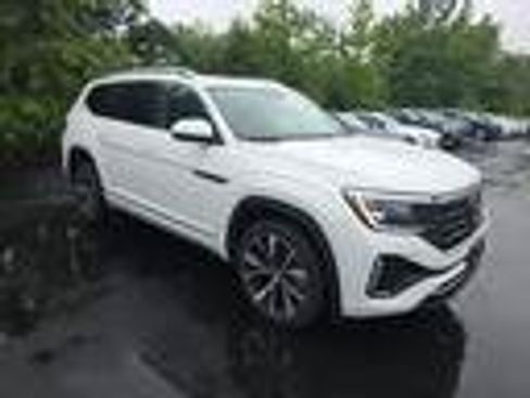 Used 2024 Volkswagen Atlas SEL Premium R-Line AWD/4WD image 4