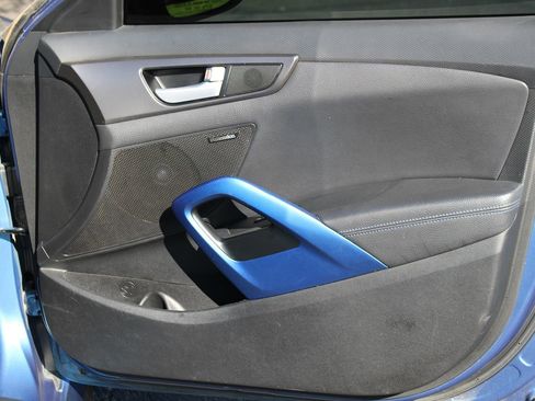 Used 2016 Hyundai Veloster Rally Edition image 18