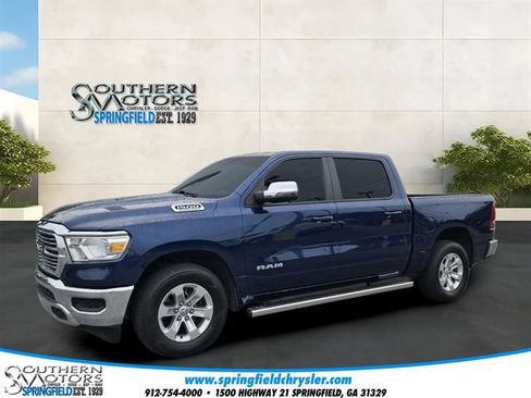 Used 2024 RAM 1500 Laramie AWD/4WD image 1