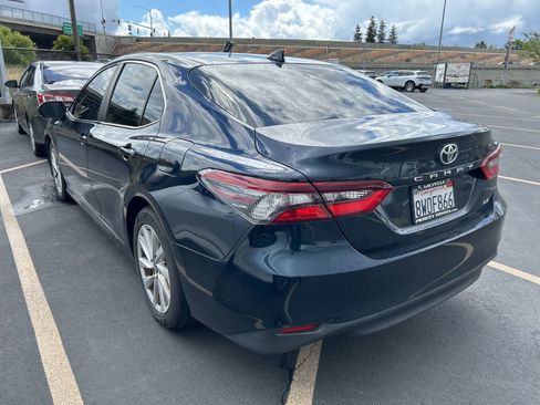 Used 2021 Toyota Camry LE w/ Convenience Package image 3
