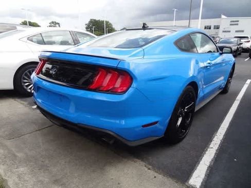 Used 2022 Ford Mustang Coupe w/ Equipment Group 101A RWD image 4