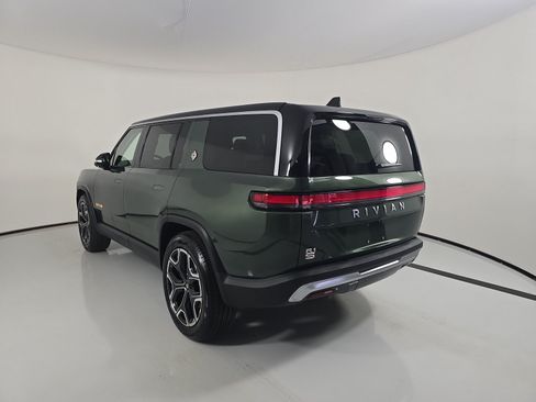 Used 2024 Rivian R1S Adventure AWD/4WD image 3