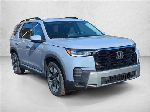 New 2026 Honda Pilot Touring image 7