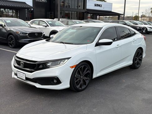 Used 2019 Honda Civic Sport image 4