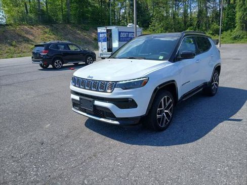Certified 2025 Jeep Compass Limited w/ Elite Group AWD/4WD image 7