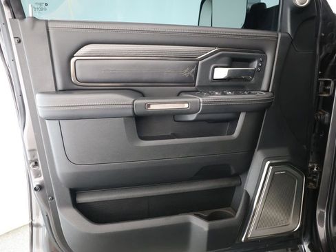 Used 2020 RAM 2500 Limited image 8