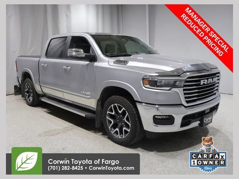 Used 2025 RAM 1500 Laramie AWD/4WD image 1