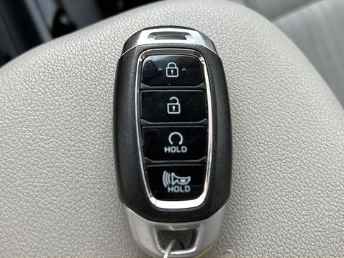 Certified 2022 Hyundai Kona SEL FWD image 23