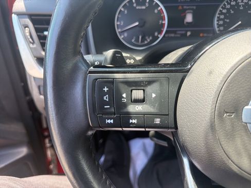 Used 2021 Nissan Rogue S FWD image 16
