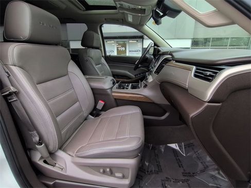 Used 2020 GMC Yukon Denali w/ Denali Premium Package image 29
