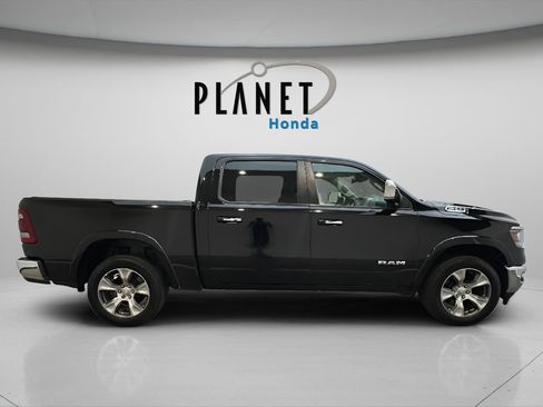 Used 2021 RAM 1500 Laramie AWD/4WD image 3