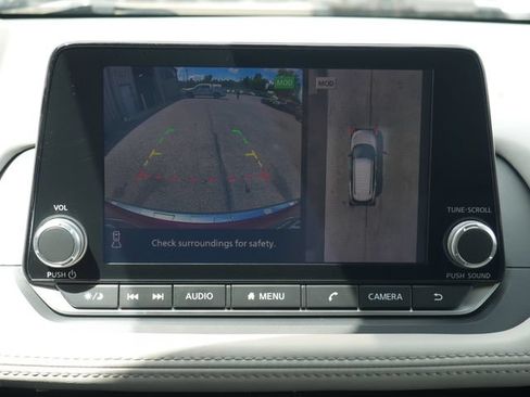 Used 2021 Nissan Rogue SV AWD/4WD image 4