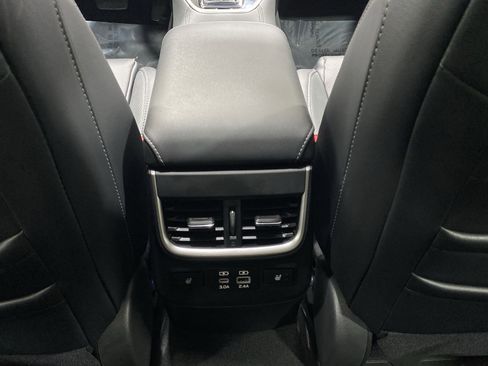 Certified 2025 Subaru Outback Touring w/ Tech Package 2 AWD/4WD image 21