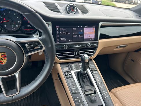 Used 2021 Porsche Macan AWD/4WD image 16