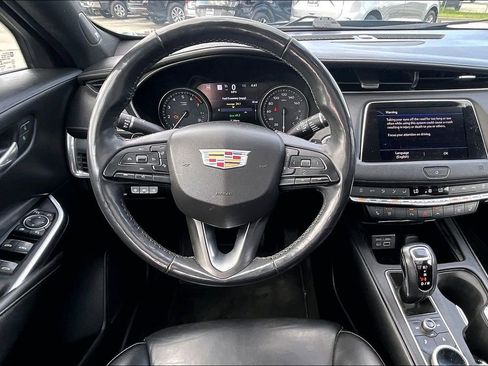 Used 2019 Cadillac XT4 Premium Luxury w/ Technology Package AWD/4WD image 7