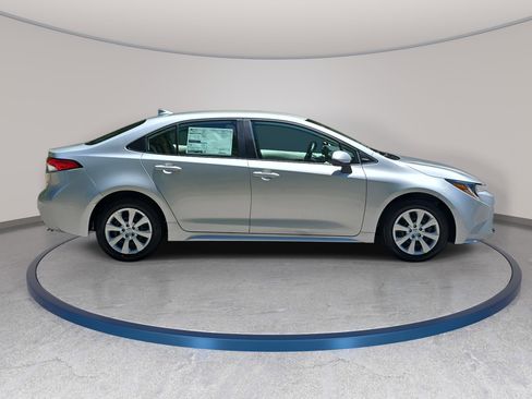 New 2026 Toyota Corolla LE FWD image 4