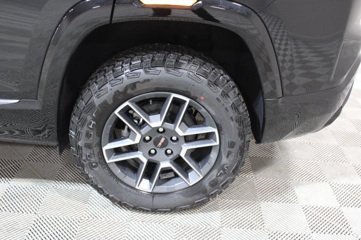 New 2026 GMC Terrain AT4 w/ Convenience Package III AWD/4WD image 41