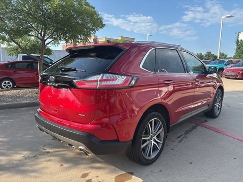 Used 2022 Ford Edge Titanium AWD/4WD image 5