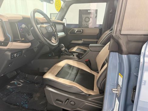 Used 2023 Ford Bronco Wildtrak AWD/4WD image 31