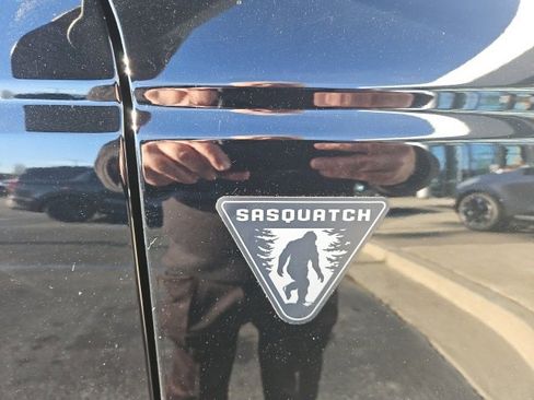 Used 2021 Ford Bronco 4-Door w/ Sasquatch Package image 9