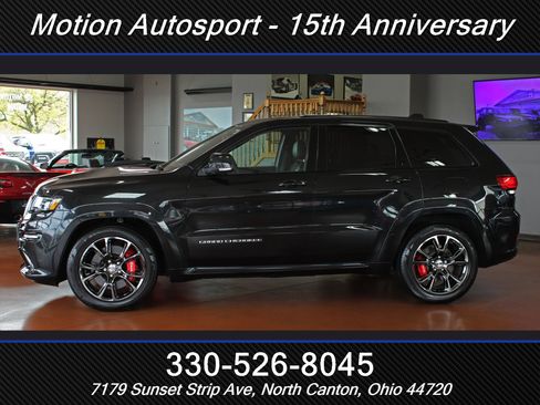Used 2016 Jeep Grand Cherokee SRT AWD/4WD image 7