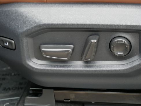 New 2026 Toyota Tundra Platinum AWD/4WD image 14