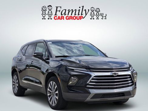 Used 2024 Chevrolet Blazer Premier w/ Driver Confidence II Package FWD image 2