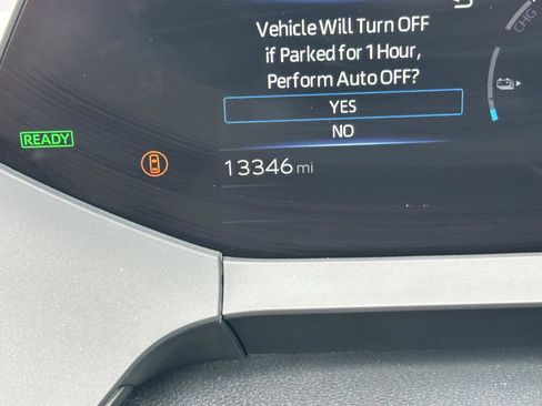 Used 2025 Toyota Prius Plug-In Hybrid FWD image 13