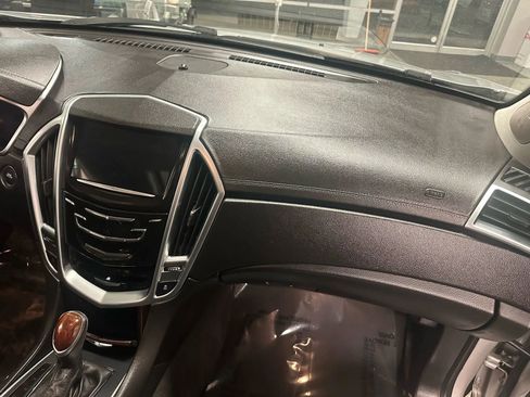 Used 2015 Cadillac SRX Luxury w/ Driver Awareness Package image 68