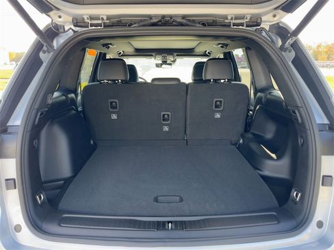 New 2025 Jeep Grand Cherokee Limited w/ Luxury Tech Group II image 24