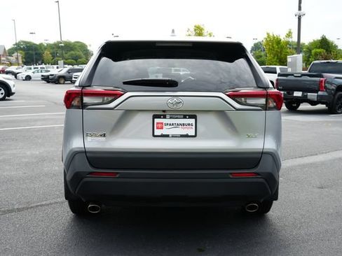 Used 2025 Toyota RAV4 XLE FWD image 6