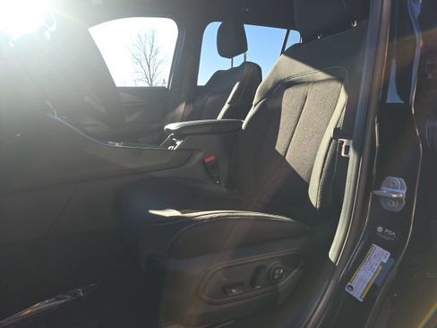 New 2025 Jeep Grand Cherokee L Laredo w/ Luxury Tech Group I image 9