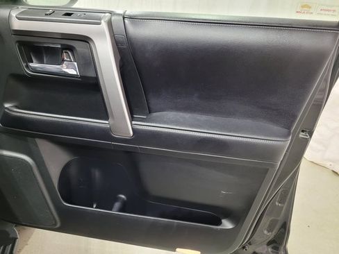 Used 2017 Toyota 4Runner SR5 image 51