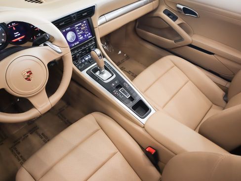 Used 2015 Porsche 911 Targa 4S image 18