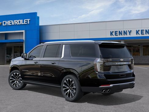 New 2026 Chevrolet Suburban High Country AWD/4WD image 3