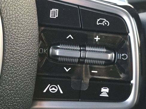 New 2026 Kia Carnival EX image 34