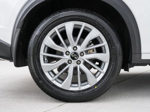 Certified 2023 INFINITI QX50 Luxe FWD image 27