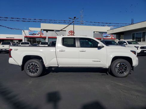 New 2026 Toyota Tacoma TRD Sport image 2
